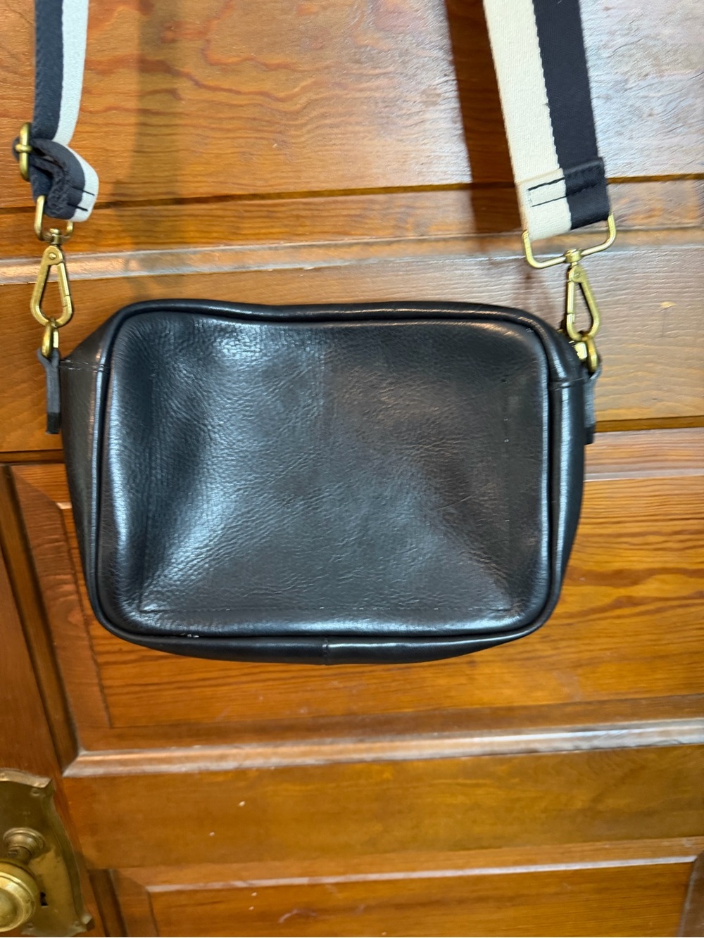 Madewell Black Leather Crossbody Camera Bag w/Adjustable Strap - Picture 4 of 8
